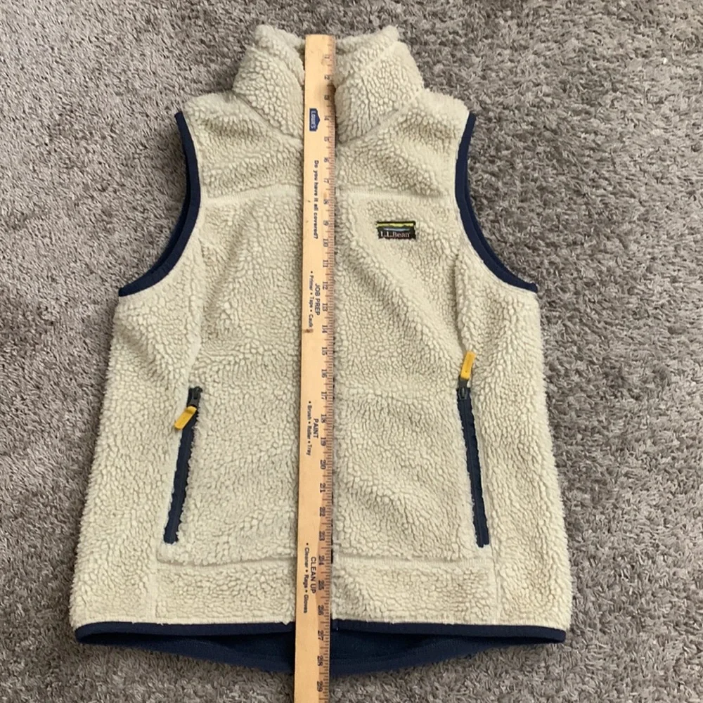 LL Bean fuzzy vest - Picture 7 of 8